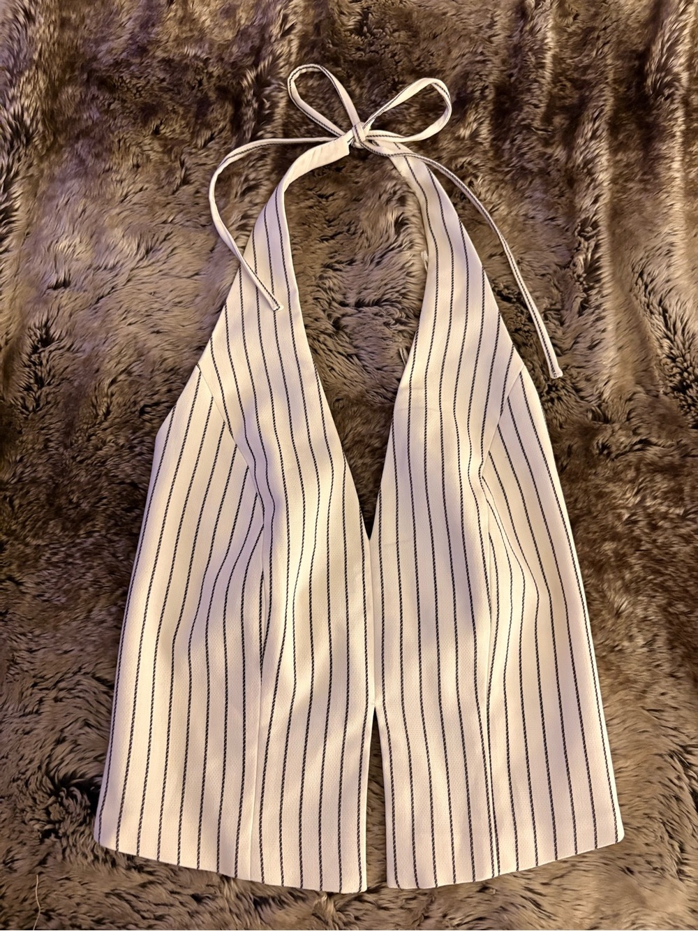 Abercrombie halter top tie-back vest. Color in white with black stripe, size XS